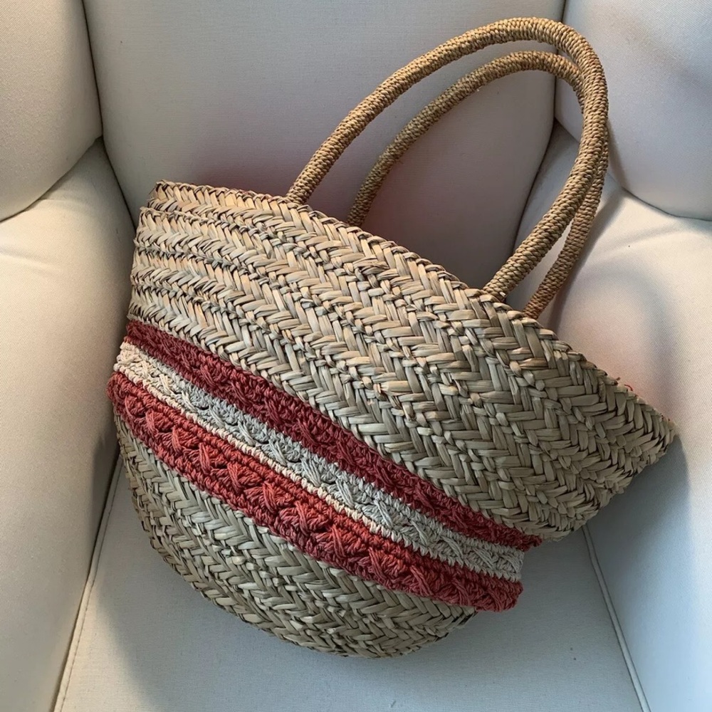Sun N Sand Classic Woven Beach Bag Red Coral Zip Closure Inside Pocket Perfect